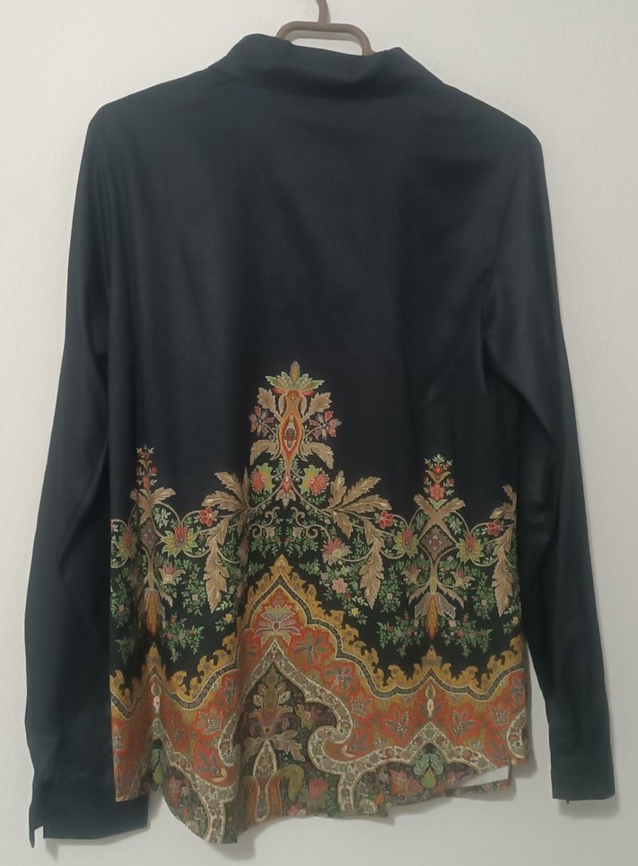 Siyah Gömlek - Görsel 3