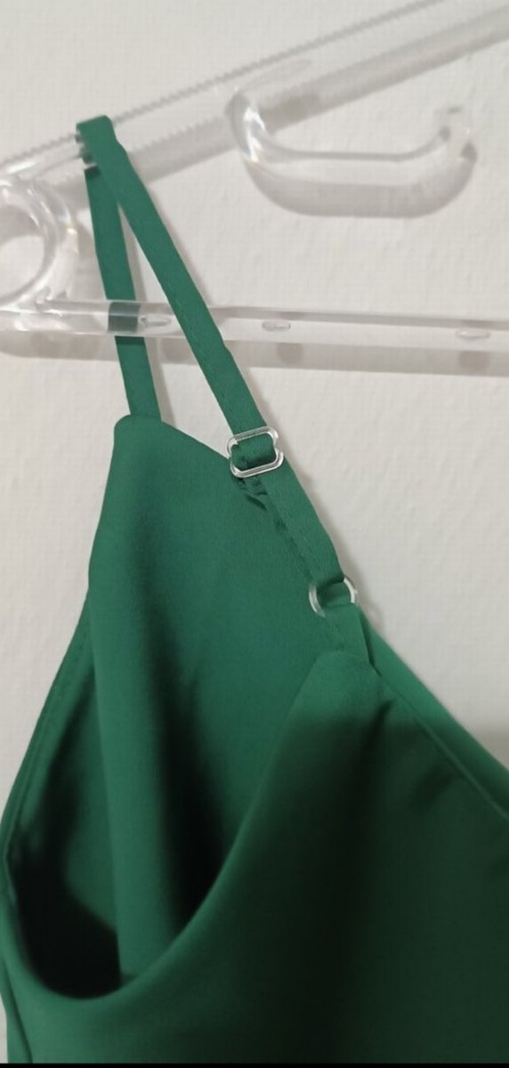 Zümrüt Yeşili Dökümlü Yaka Bluz - Görsel 4