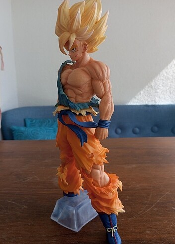 Son Goku Figürü (28 cm)