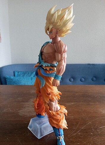 Beden Son Goku figürü (defolu)