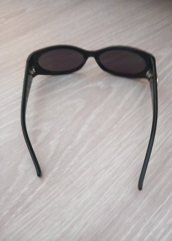 Beden Gucci Siyah Parlak Minimalist Kadın Güneş Gözlüğü