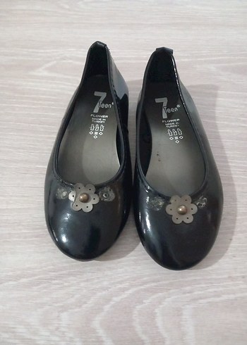 Kız Çocuk Siyah Tokalı Babet Ayakkabı - Görsel 6