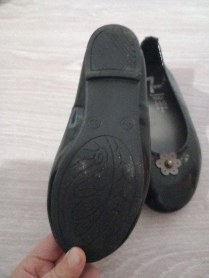 Kız Çocuk Siyah Tokalı Babet Ayakkabı - Görsel 2