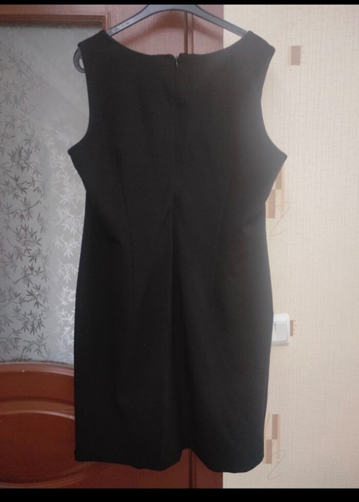 Siyah gece elbisesi - Görsel 2