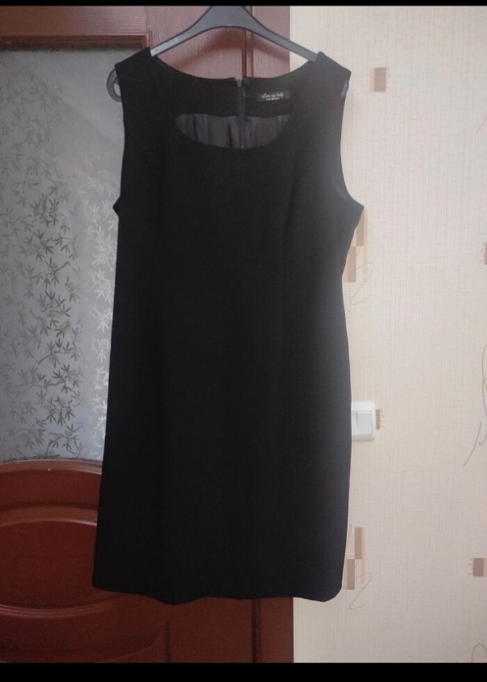 Siyah gece elbisesi - Görsel 3