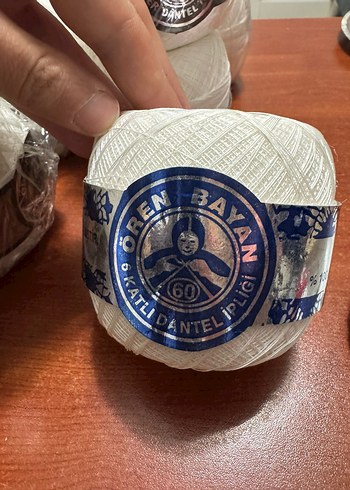 Beyaz Nakış İpliği Topları - Görsel 3