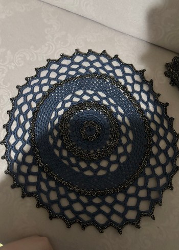 Gotik Tarzda Siyah Örgü Dekoratif Motif - Görsel 2