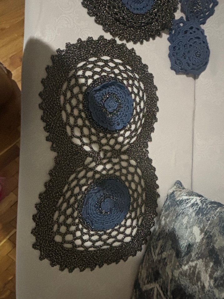 Gotik Tarzda Siyah Örgü Dekoratif Motif - Görsel 5