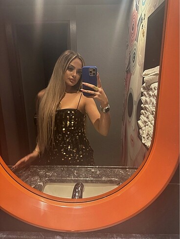 s Beden çeşitli Renk Payetli altin ve siyah rengi gece elbisesi ????