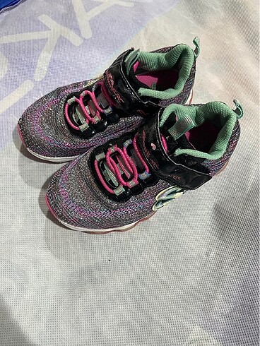 27 Beden SKECHERS SPOR AYAKKABI