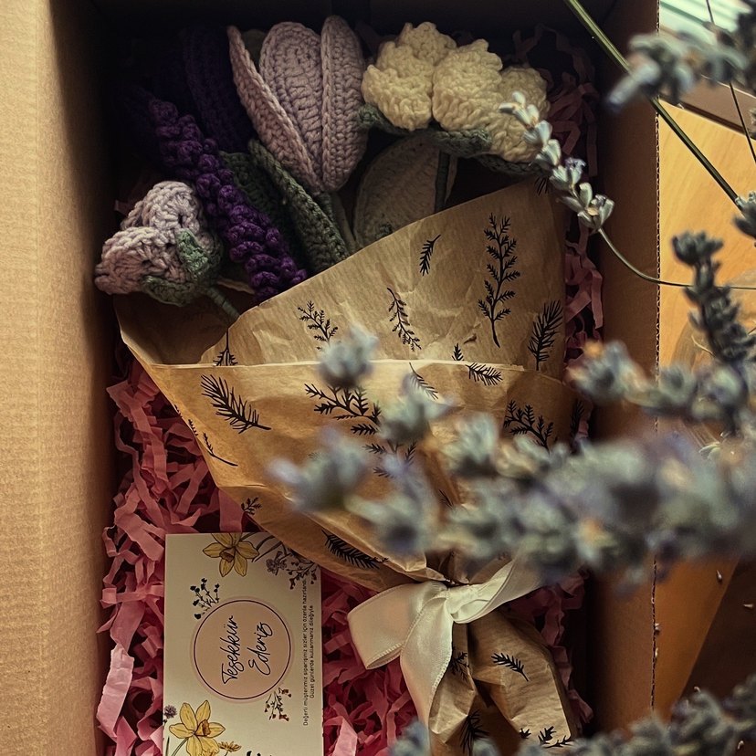 El Örgüsü Çiçek Demeti - Görsel 2