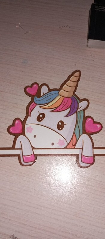 Unicornlu duvar susu