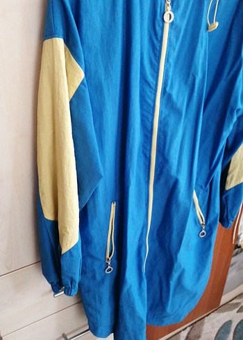 Kadın Mavi Uzun Fermuarlı Yağmurluk - Görsel 3