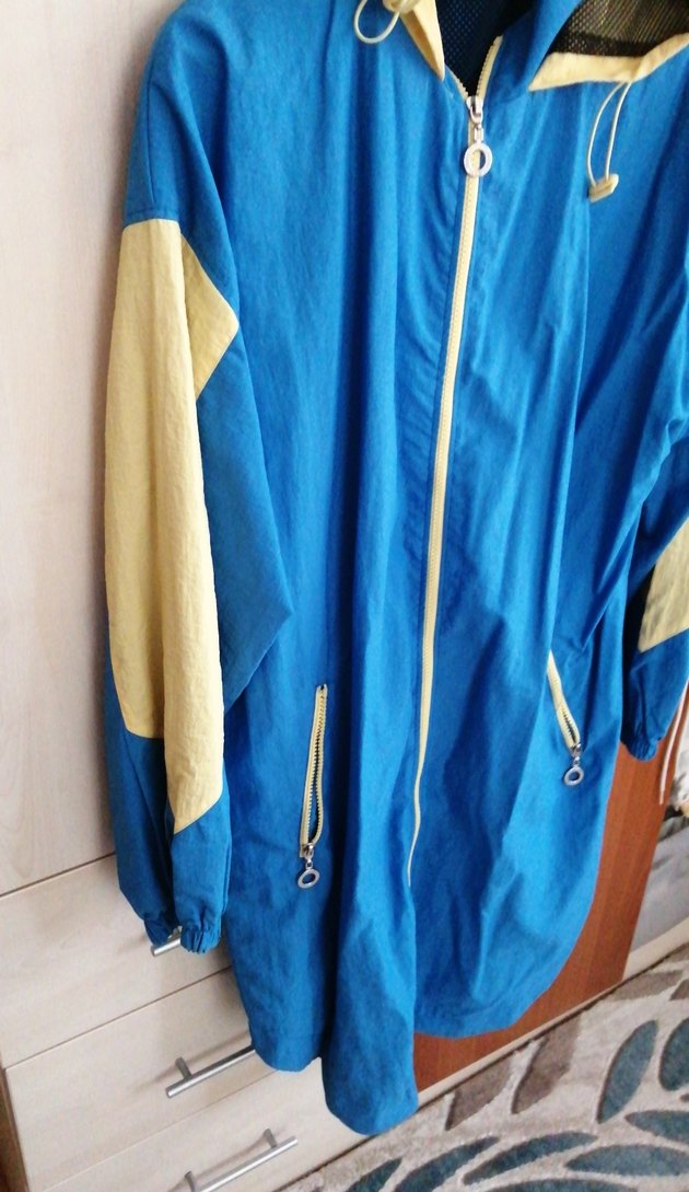 Kadın Mavi Uzun Fermuarlı Yağmurluk - Görsel 3