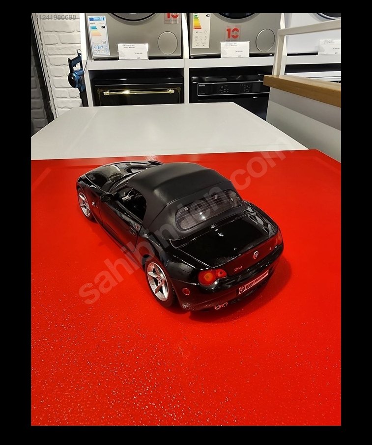 Siyah BMW Oyuncak Araba Modeli - Görsel 3