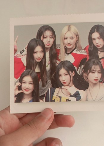 Diğer ahyeon kare photocard