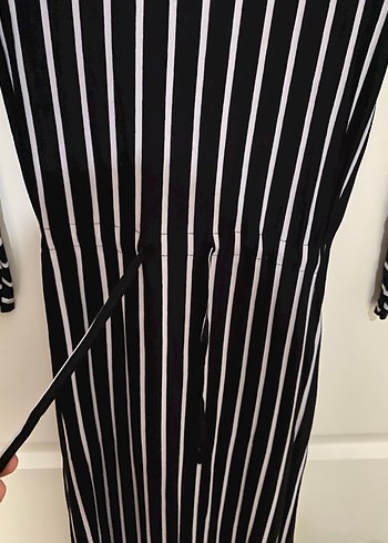 Siyah Çizgili Uzun Kollu Elbise - Görsel 2
