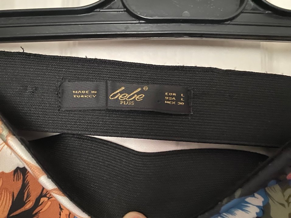 Çiçek Desenli Mini Etek - Görsel 2