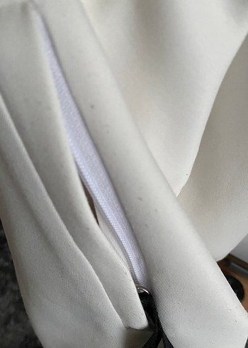 Yarım Fermuarlı Beyaz Kadın Sweatshirt - Görsel 4