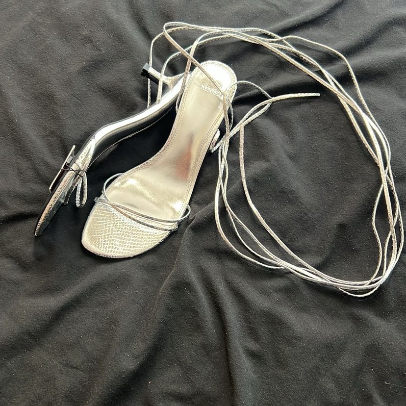 Mango Gümüş Metal Yılan Desenli İnce Topuklu Ayakkabı - Görsel 3