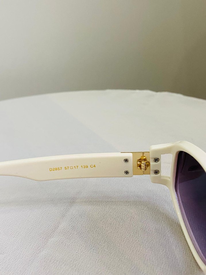 LOUİS VUİTTON KADIN GÜNEŞ GÖZLÜĞÜ - Görsel 5