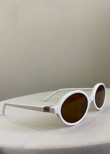 Beyaz Oval Kadın Güneş Gözlüğü - Görsel 3