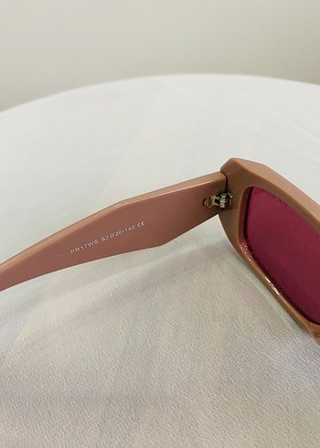 Bej Prada Kadın Gözlüğü, Pastel Tonlar - Görsel 4