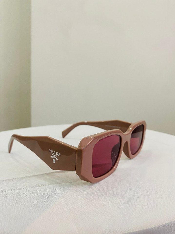 Bej Prada Kadın Gözlüğü, Pastel Tonlar - Görsel 2