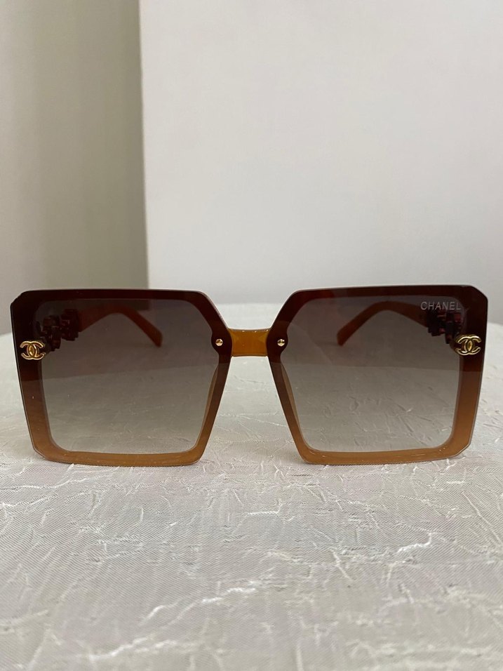 Zincir Detaylı Parlak Kahverengi CHANEL Gözlük - Görsel 2