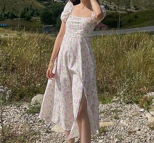 xs Beden Çiçekli Yırtmaçlı elbise