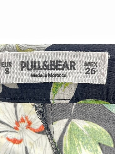 s Beden çeşitli Renk Pull and Bear Düz Kesim %70 İndirimli.