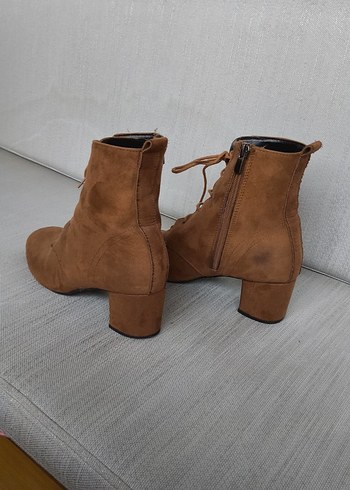 Bej Süet Kadın Topuklu Bot - Görsel 3