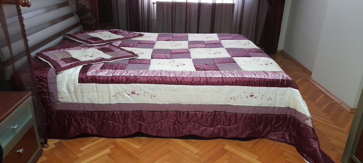 Bordo Nakışlı Yatak Örtüsü - Görsel 4