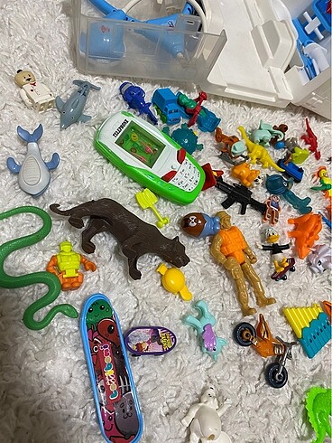  Beden Renk Doktor Seti + 75 Küçük figür Oyuncak Karışık