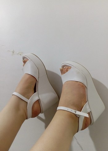 Gelin ayakkabısı dolgu topuk - Görsel 2