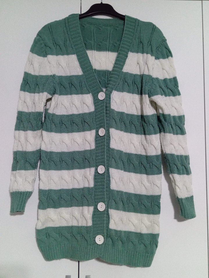 Uzun Kollu Örgü Kadın Hırka - Görsel 2