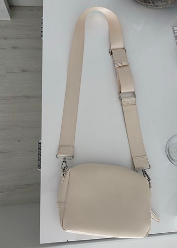 Beden Beyaz Fermuarlı Minimalist Kadın Çantası