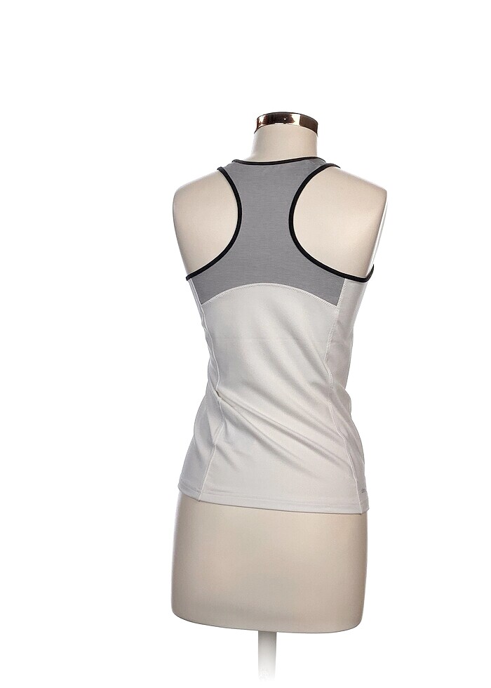 Adidas T-shirt %70 İndirimli. - Görsel 3