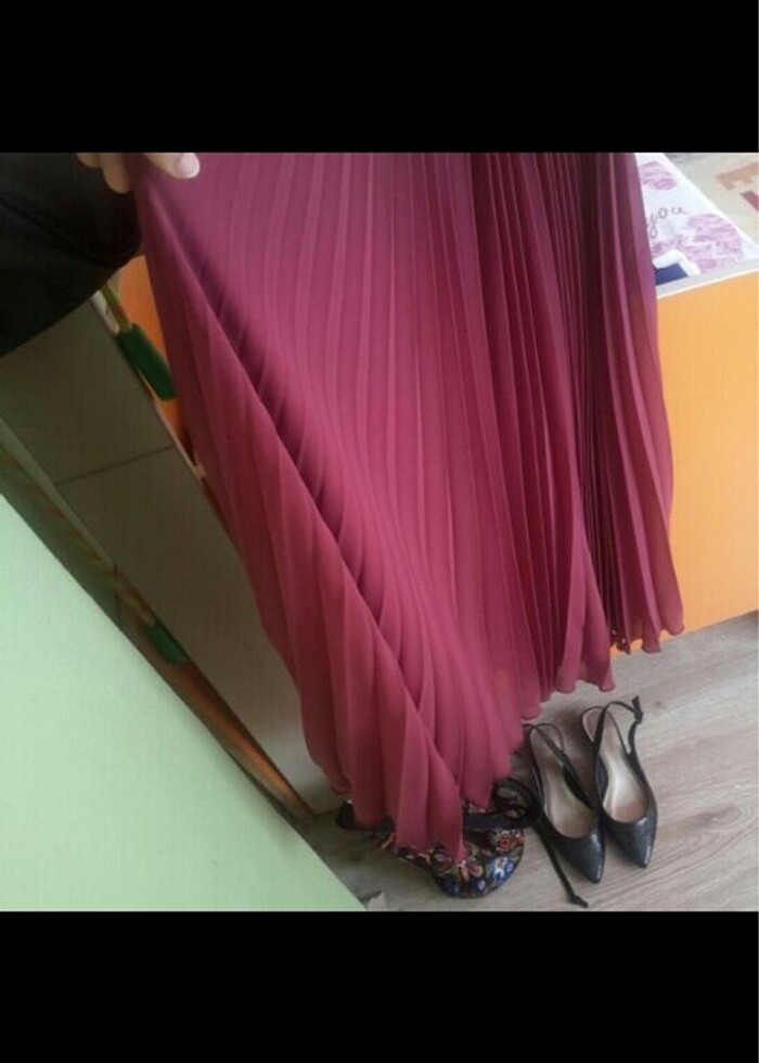 Halter yaka pilili şık elbise - Görsel 4