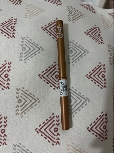 Sleek markası göz kalemi