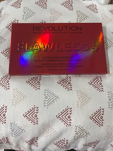 Revolution Revolutıon far paleti