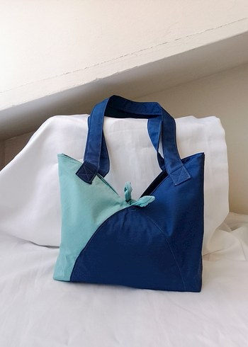 Beden mavi Renk Mavi Minimalist Kol Çantası(marka temsili)