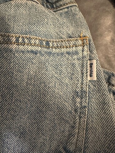32 Beden mavi Renk Bershka Jean