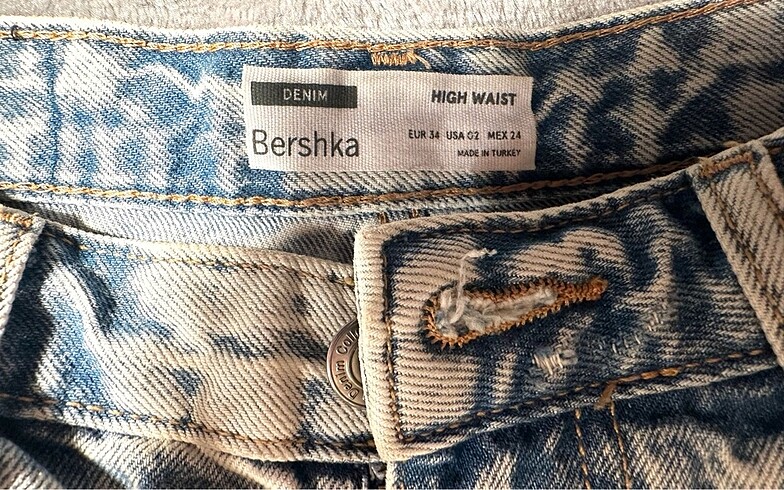 34 Beden Bershka Kot Şort
