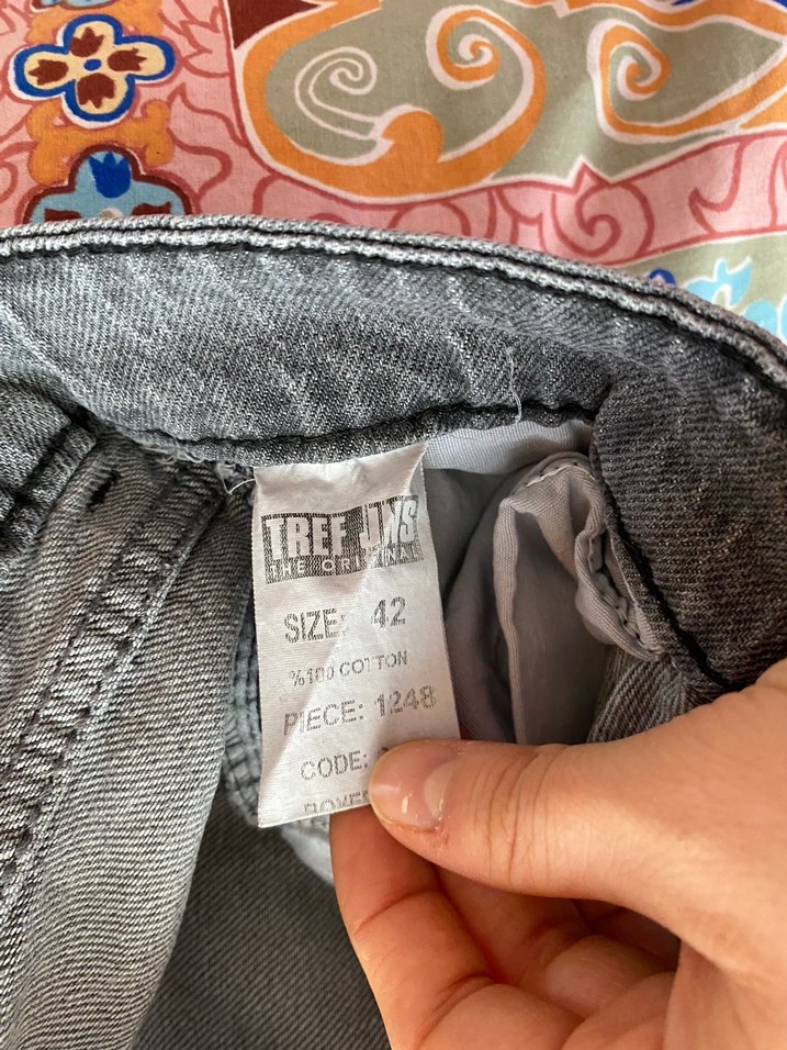 Gri Bağlamalı Düğmeli Rahat Kesim Kadın Kot - Görsel 3