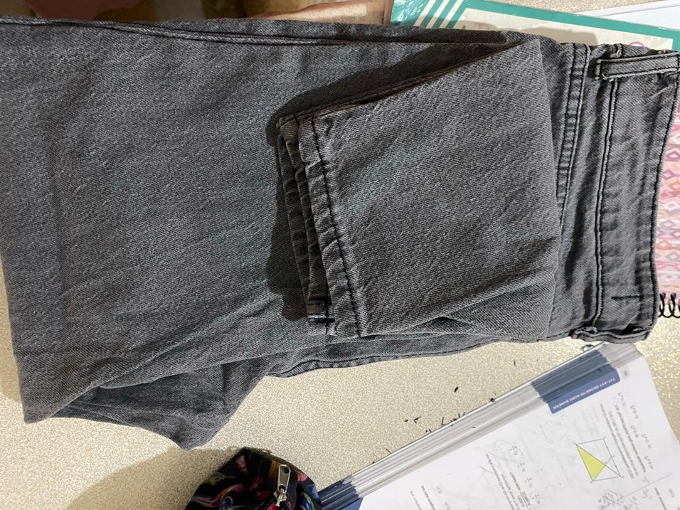 Gri Düğmeli Bol Kesim Kadın Kot Pantolon - Görsel 2