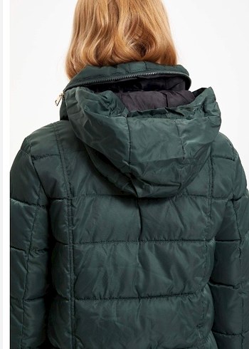 Koyu Yeşil Kadın şişme mont - Görsel 2