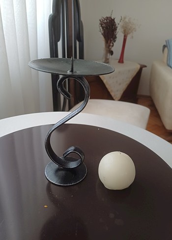 Yeni Kıvrımlı ferforje 15 cm Metal Mumluk ve Beyaz Mum - Görsel 2