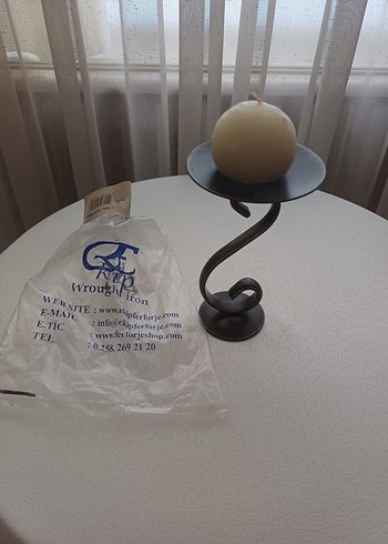 Yeni Kıvrımlı ferforje 15 cm Metal Mumluk ve Beyaz Mum - Görsel 3