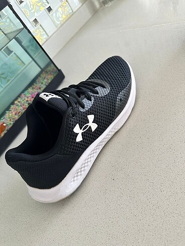 Adidas Under armour
